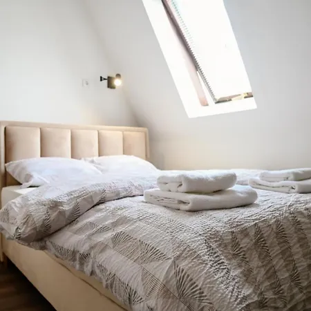 Metropol 2 Apartment *